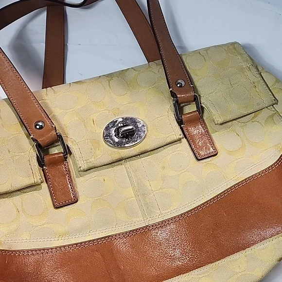Coach VTG Hampton Signature satchel bag, yellow color - Picture 11 of 16